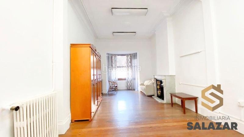 Foto 7f9d43c0-8041-4569-a45d-e58866eea820. Alquiler piso alquiler vivienda junto a la estación de abando para estudiantes o trabajadores en Bilbao