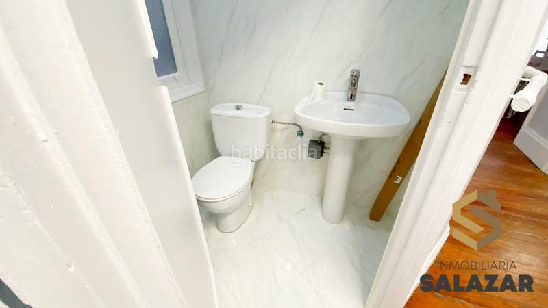Foto 8e51b69a-a737-4d43-a27a-ce2619a67d4e. Alquiler piso alquiler vivienda junto a la estación de abando para estudiantes o trabajadores en Bilbao