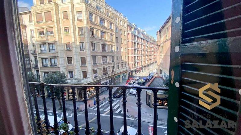Foto a28720db-1236-41fa-9513-56f0aac7cfa8. Alquiler piso alquiler vivienda junto a la estación de abando para estudiantes o trabajadores en Bilbao