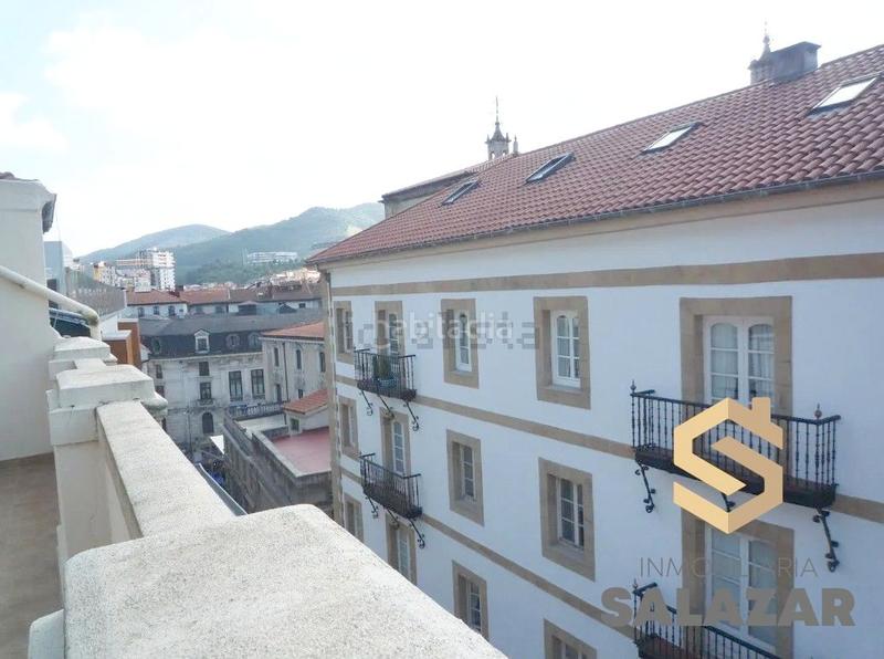 Foto 05bb349c-16f0-4ea5-945d-4dd9aa56302d. Piso salazar vende atico duplex en el arenal en Casco Viejo Bilbao