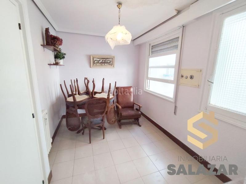 Foto a0a85898-f600-48ea-9930-beb3eac2547f. Piso salazar vende vivienda en el edificio reina victoria en Bilbao