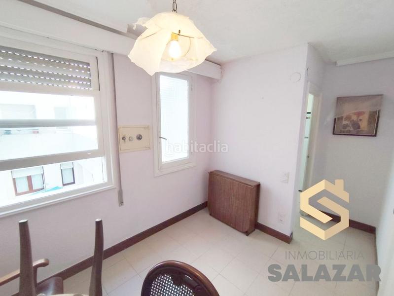 Foto ac76d9ee-fbc6-4cf5-81a1-7e95f3631b88. Piso salazar vende vivienda en el edificio reina victoria en Bilbao