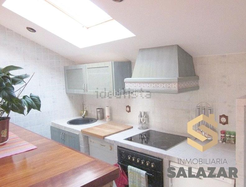 Foto 8a45c389-fb5f-4a45-97fd-9074e87f7948. Piso salazar vende coqueto ático totalmente exterior en campo volantin en Bilbao