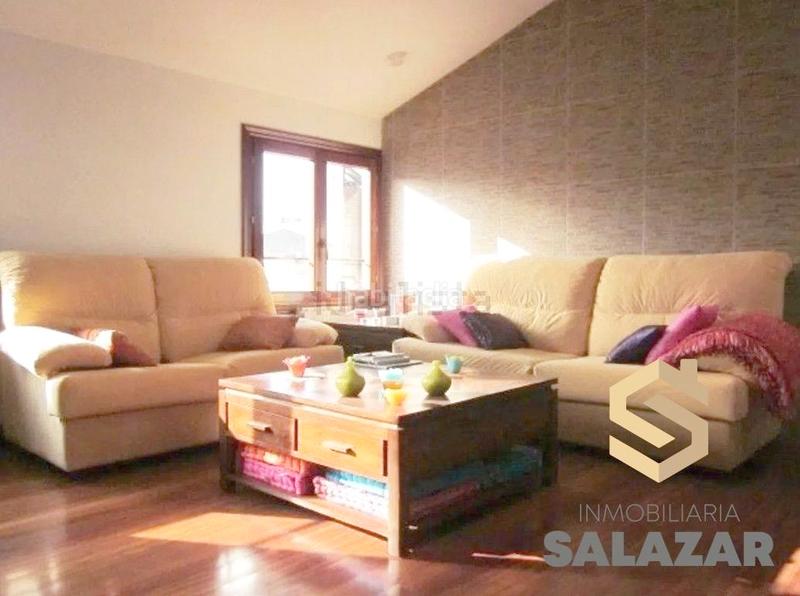Foto fb3bd2ab-9581-42f9-8bcd-ec900be837f7. Piso salazar vende coqueto ático totalmente exterior en campo volantin en Bilbao