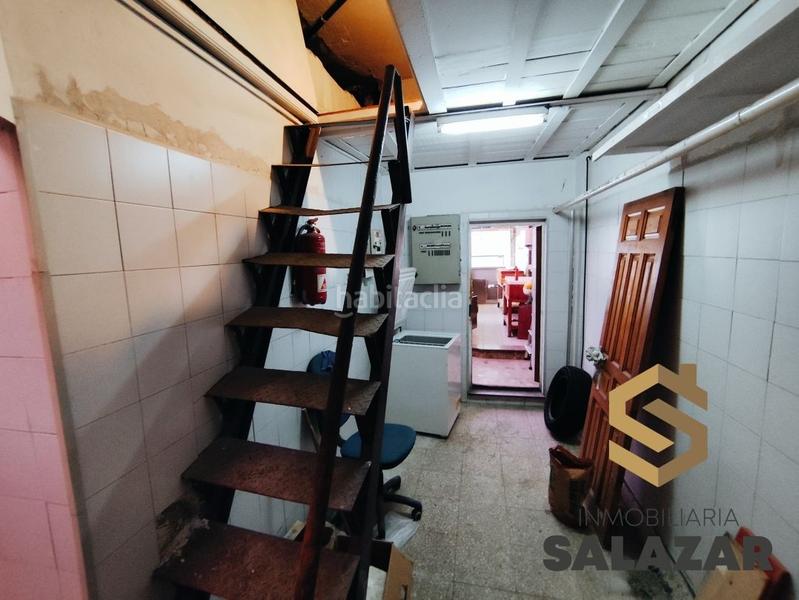 Foto 4a5c89f3-64bd-4b4d-ab09-6e9dead6f1e0. Alquiler local comercial se alquila charcuteria en san adrian en Bilbao