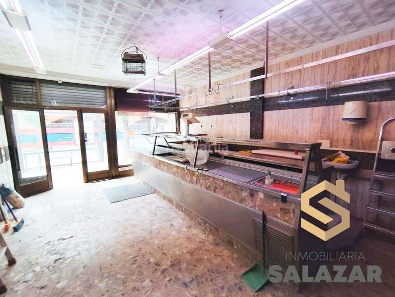Foto e3151081-6935-4d61-b643-81a73600e6c6. Alquiler local comercial se alquila charcuteria en san adrian en Bilbao