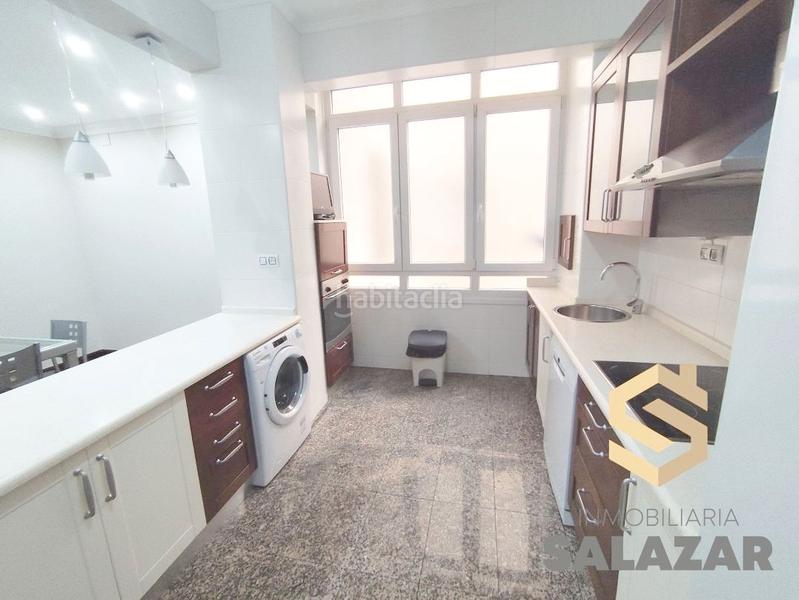 Foto 1e62ffbc-7475-412a-863d-d33832d098d8. Pis amb calefacció aparcament a Zona Indautxu Bilbao