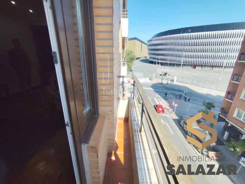 Foto 247063de-6cf6-47f2-9b4e-5b712c14761c. Pis amb calefacció aparcament a Zona Indautxu Bilbao