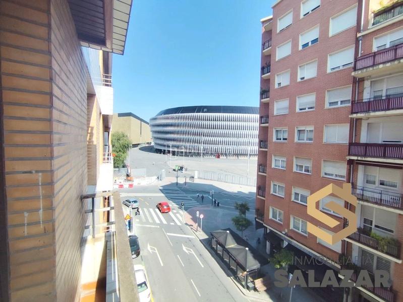 Foto d7128d9a-3625-4d55-8852-0bce13dfbf55. Pis amb calefacció aparcament a Zona Indautxu Bilbao