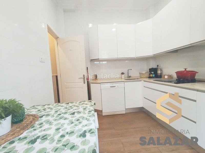 Foto 7f5f16d6-8cfc-41d4-a25a-3196edbcfa0b. Piso salazar vende adosado en basurto en Basurtu Bilbao