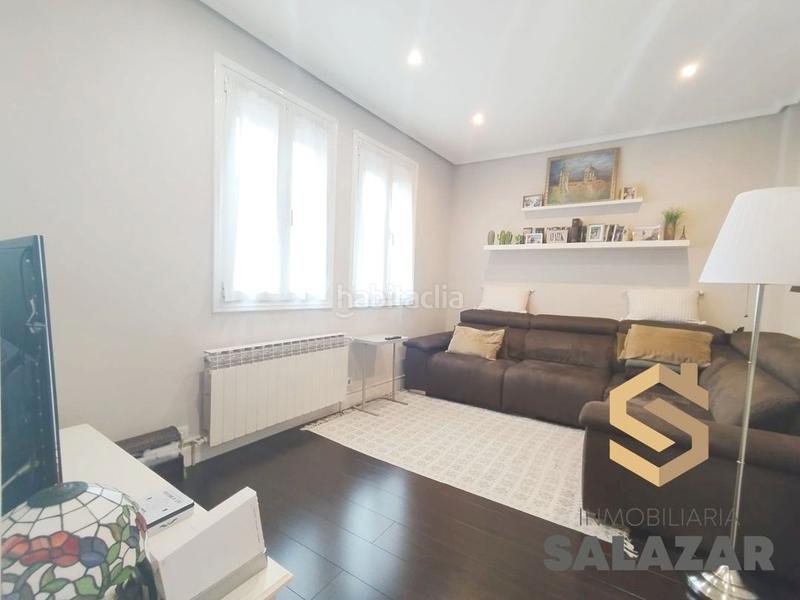 Foto b7cb4681-cd1a-43e0-8afb-6c868c6818e1. Piso salazar vende adosado en basurto en Basurtu Bilbao