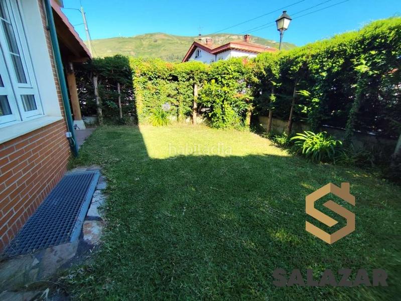 Foto 496e10b1-2a60-4ca7-b055-a54943fbc49a. Casa se vende chaqlet pareado en mioño castrourdiales en Castro - Urdiales