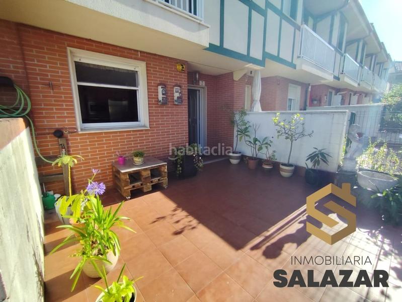Foto 70229081-b9ca-4dbe-9972-1fbd1a6b53e2. Casa se vende chaqlet pareado en mioño castrourdiales en Castro - Urdiales