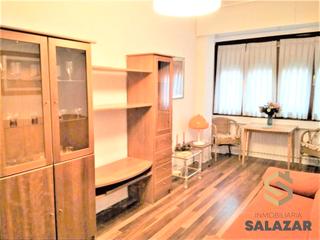 Lloguer Apartament a Alhóndiga. Se alquila apartamento en general concha