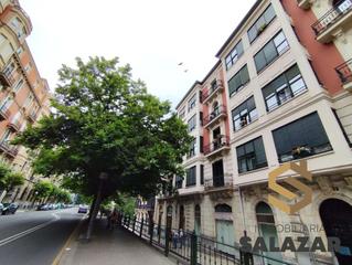 Pis en Albia. Salazar vende en exclusiva piso en rampas de uribitarte.