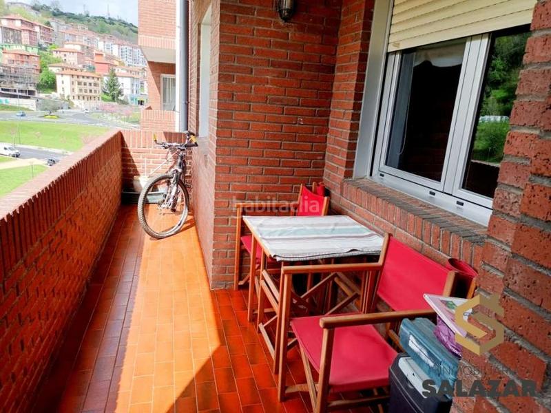 Foto cd86afdd-e5fe-4485-8986-bc56ad48c6dd. Miete etagenwohnung mit heizung parking in Basurtu Bilbao