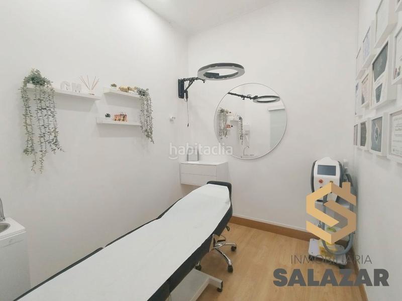 Foto 714772a6-454a-468b-a444-b5d1b1f0682d. Alquiler local comercial se alquila bonito local en iparraguirre en Bilbao