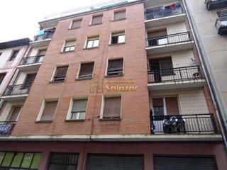Pis a San Fransisco. Se vende piso en cantalojas.
