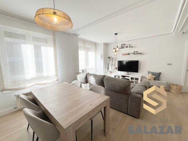 Foto 2824c4f2-e1b3-46a9-9e7e-50ac8abfdde6. Piso salazar vende estupenda vivienda en general eguia en Bilbao