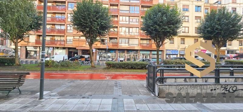 Foto 60638cf8-dcea-42d7-b2f7-74c17432cca3. Location local commercial dans Zona Indautxu Bilbao