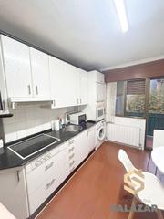 Location Appartement  Dolores ibárruri pasealekua. Salazar alquila piso en barakaldo