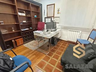 Office space in Portuko Markesaren Kalea