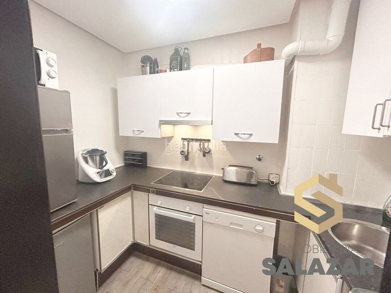 Foto e1e4d66f-39a5-47d2-9802-3afdb4768769. Pis amb calefacció aparcament a Abandoibarra - Guggenheim Bilbao