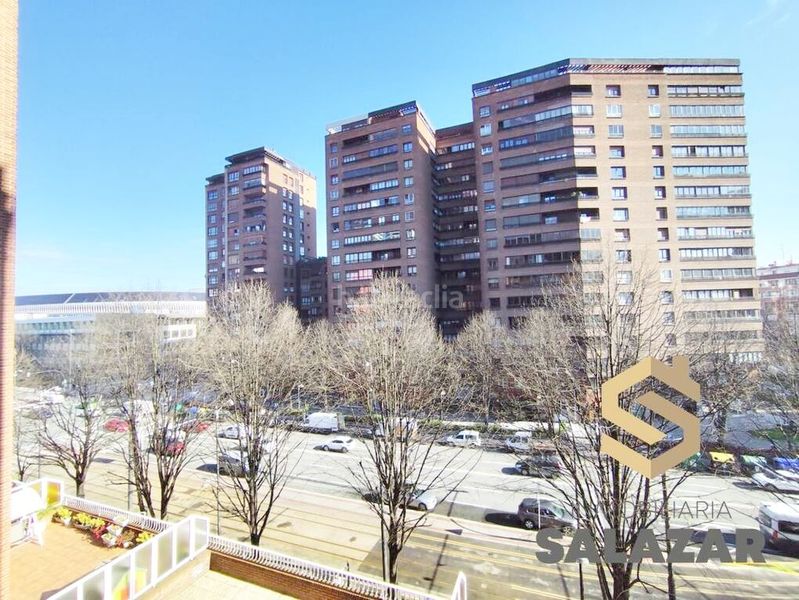 Foto 4c1163fb-a303-4545-bffa-5a93e02a24e6. Pis amb calefacció aparcament a Basurtu Bilbao