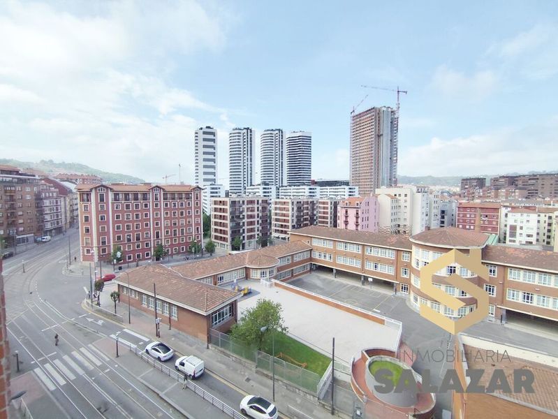 Foto b3ff7b9e-5e03-47e3-851a-26d5d10834fb. Pis amb calefacció aparcament a Basurtu Bilbao