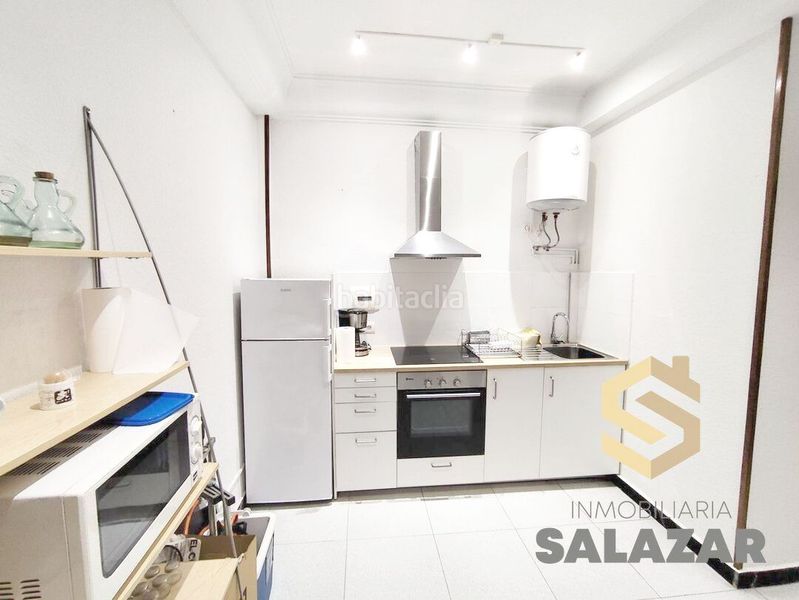 Foto d04a7f4b-03d7-461d-92b0-6e32ce3c575e. Local comercial a Basurtu Bilbao