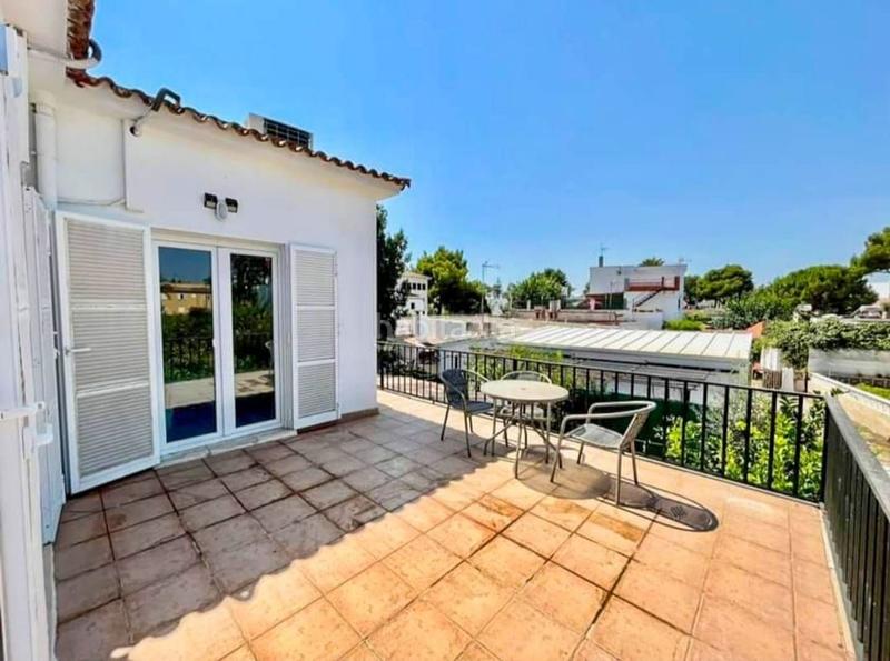 Foto 09488ecc-7cf2-41dd-9ab7-8d69be69812e. Àtic amb aparcament a port d´Alcúdia-platja dálcúdia Alcúdia