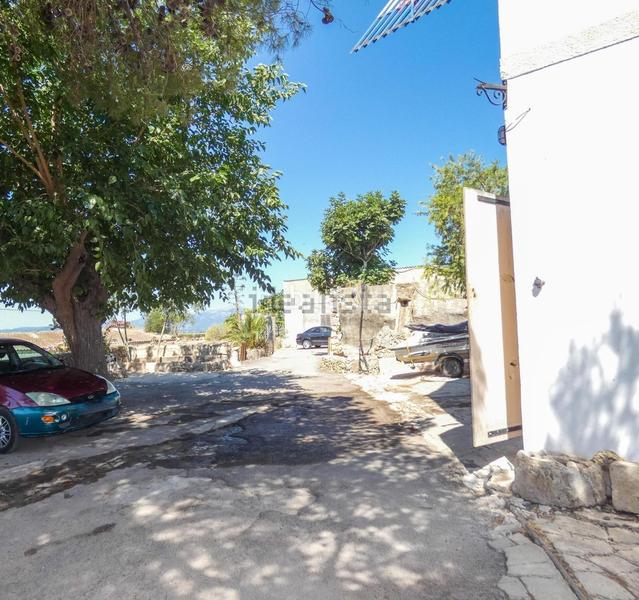 Foto 3bfd4556-b172-4fbc-8bf8-cc353e3d55ea. Masia amb piscina a Muro