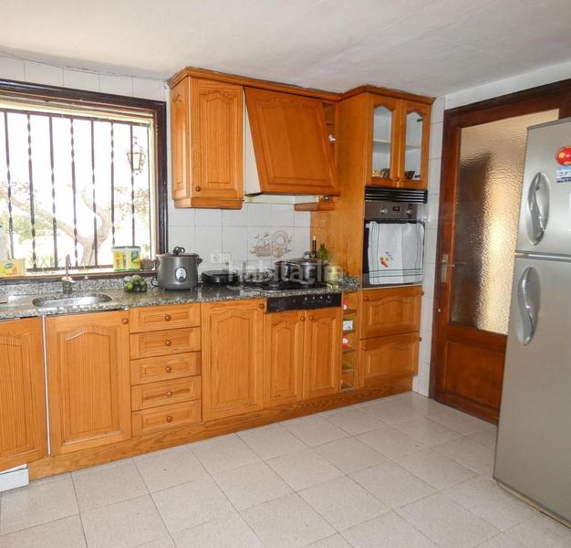 Foto 50528a61-56eb-4972-bacf-177e5b7d9c9c. Masia amb piscina a Muro