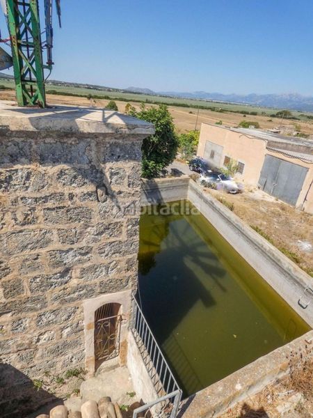 Foto dc6c49ff-74cd-4b04-8c3d-e2fe35960f82. Masia amb piscina a Muro