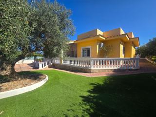 Chalet à Ses Palmeres. Exclusivo chalet en llucmajor  las palmeras con vistas a la bahí