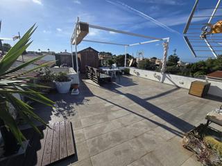 Piso en Badia Blava-Badia Gran-Tolleric. Exclusivo piso reformado con terraza y vistas espectaculares en