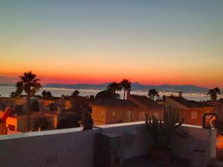 Appartement à Badia Blava-Badia Gran-Tolleric. Exclusivo piso reformado con terraza y vistas espectaculares en