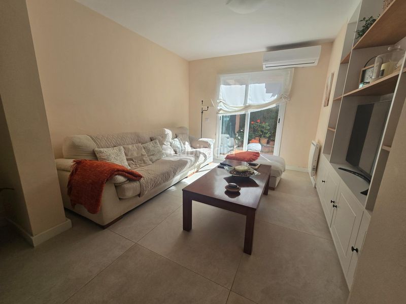 Foto df9356f4-893f-4390-b8c2-486451e37e53. Casa aparellada amb calefacció aparcament piscina a Llucmajor