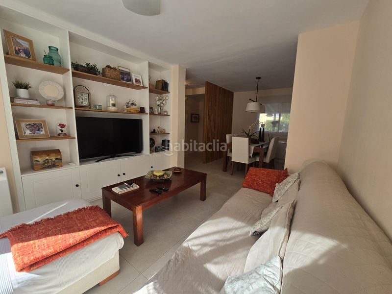 Foto e325190f-423c-466f-a963-555077aa118e. Casa aparellada amb calefacció aparcament piscina a Llucmajor