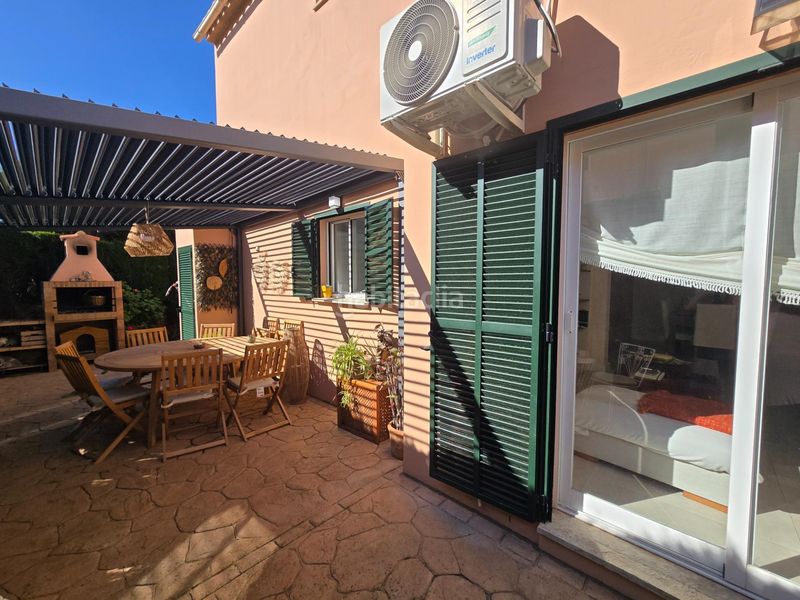 Foto fd5a6311-a4f0-4c05-bb95-54c9e17d2adb. Casa aparellada amb calefacció aparcament piscina a Llucmajor