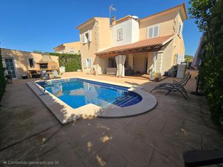 Chalet in Badia Blava-Badia Gran-Tolleric. Estupenda ocasión en venta