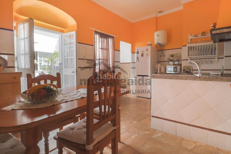 Foto 9f046445-658c-47c4-9d02-ed57366a5da1. Piso planta baja en zona centro en El Pino-Bajo de Guía Sanlúcar de Barrameda