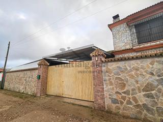 Casa in La Jara. Chalet en cabeza de la vaca