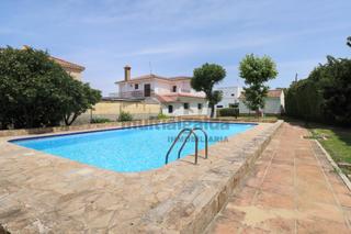 Xalet a Bonanza-Avda de Huelva-Barrio Andalucia. Espectacular chalet zona montañeses