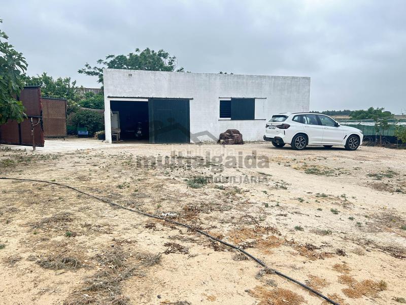 Foto bc46b7be-6da8-445e-be75-7f1b3e45c9ab. Finca rústica  en av. rota en Ayuntamiento-Barrio Alto Sanlúcar de Barrameda