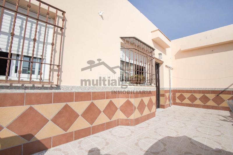Foto 4a729b80-8b89-4acf-9c0c-adf2fc06b149. Casa  independiente av rota en Avenida de Rota Chipiona