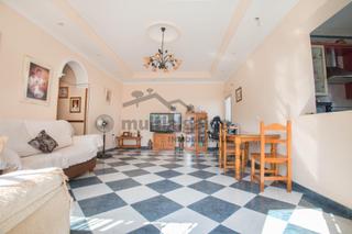 Casa en Avenida de Rota. Casa independiente en chipionaav rota