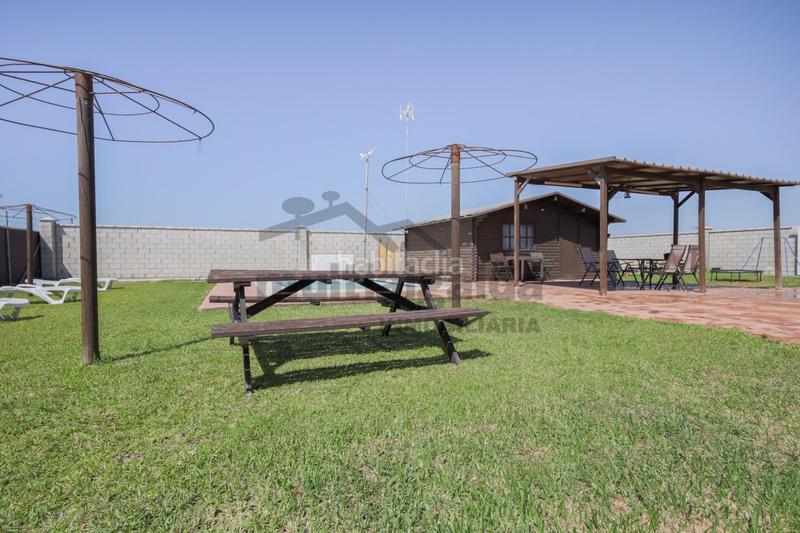 Foto 18c25704-1116-45e4-8e69-a5fd9481c327. Casale con parcheggio piscina in Bonanza-Avda de Huelva-Barrio Andalucia Sanlúcar de Barrameda