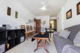 Flat in Ayuntamiento-Barrio Alto. Amplio piso en barrio alto