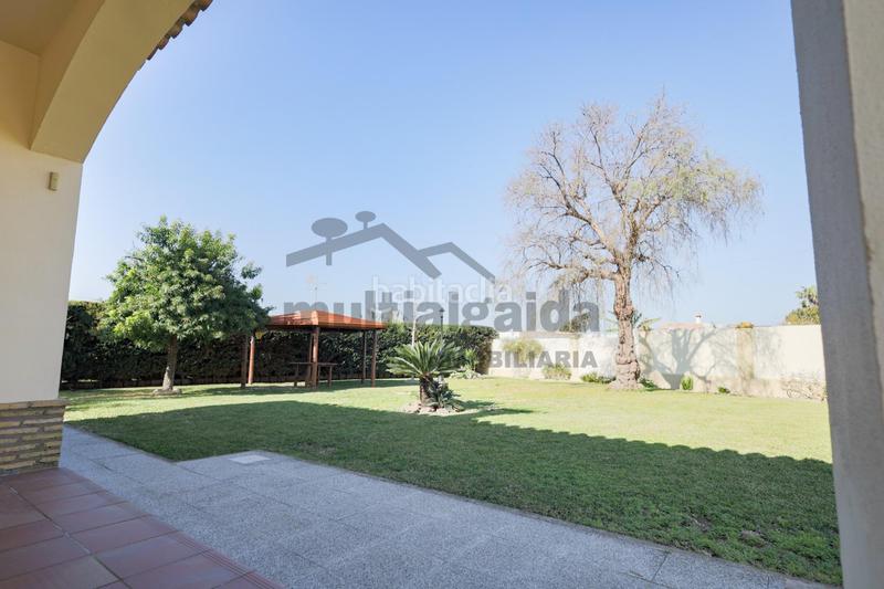 Foto cecbe8d8-f590-483d-9bcc-8b475a9d5f09. Masia amb aparcament a La Jara Sanlúcar de Barrameda